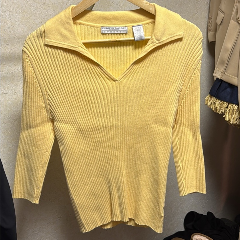 Carolyn Taylor Yellow V-Neck Sweater